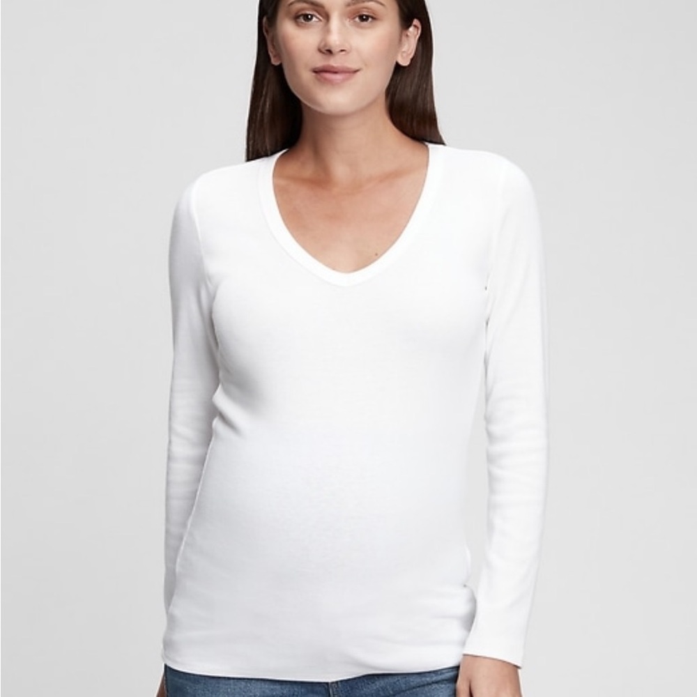 GAP Maternity White V-Neck Top